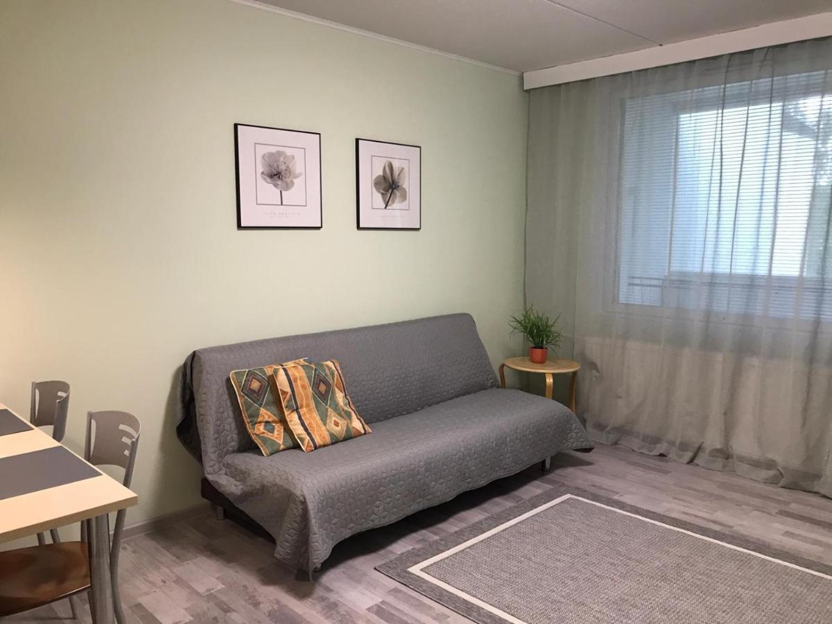 Spacious 1Bdrm Apartment Near Metro. Free Parking Вантаа Екстериор снимка